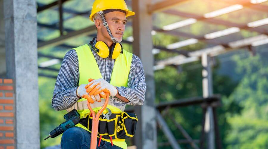 Professional gutter cleaning in Big Laurel, KY